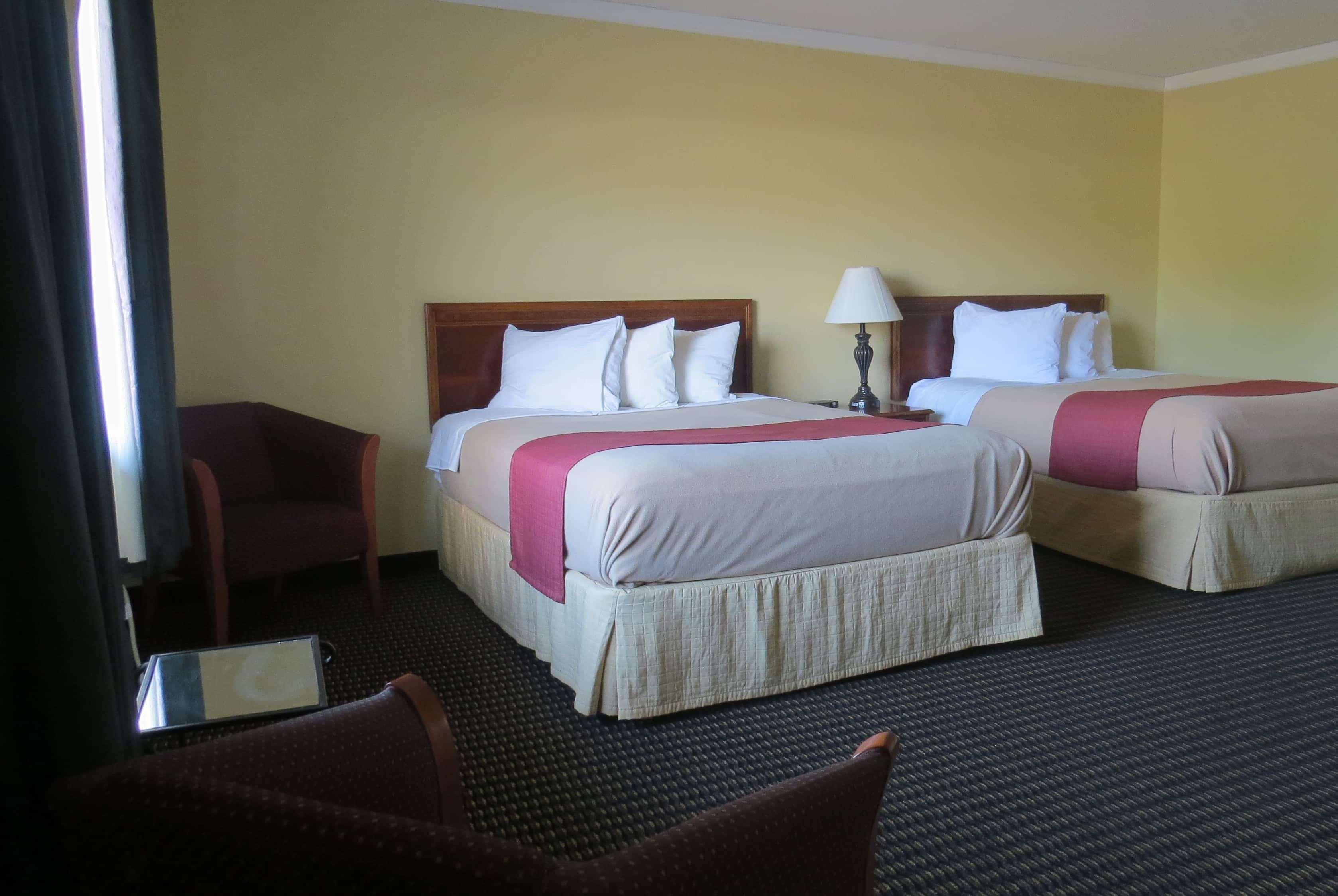 Travelodge By Wyndham Stratton Buitenkant foto