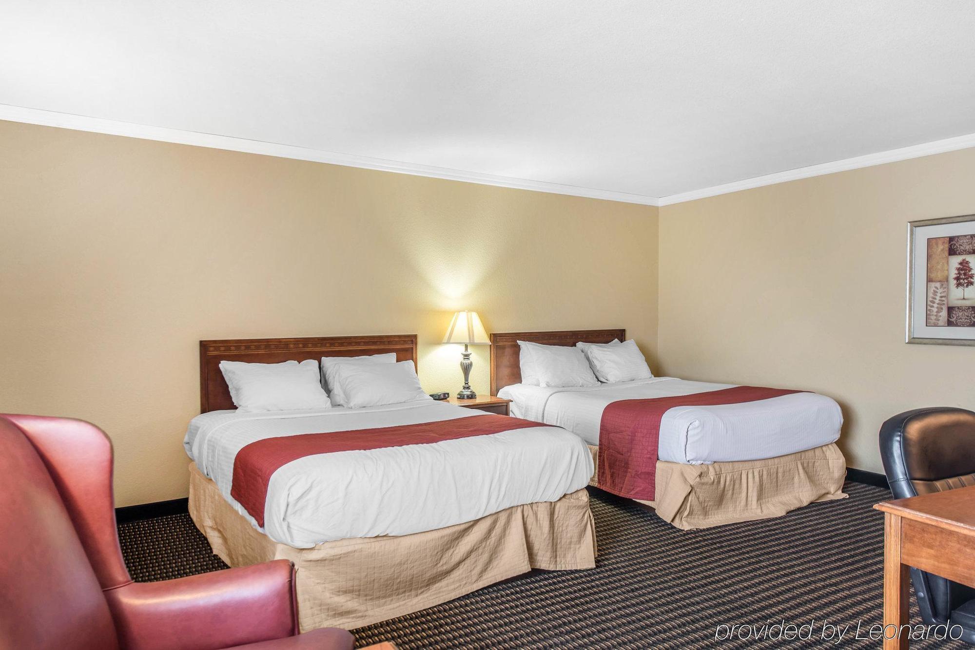 Travelodge By Wyndham Stratton Buitenkant foto