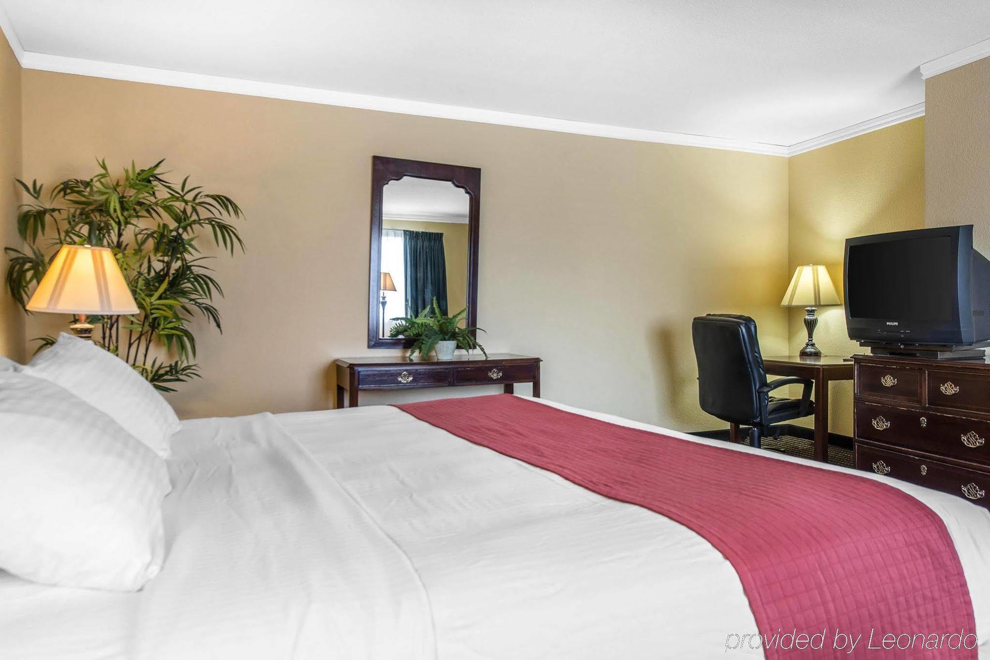 Travelodge By Wyndham Stratton Buitenkant foto